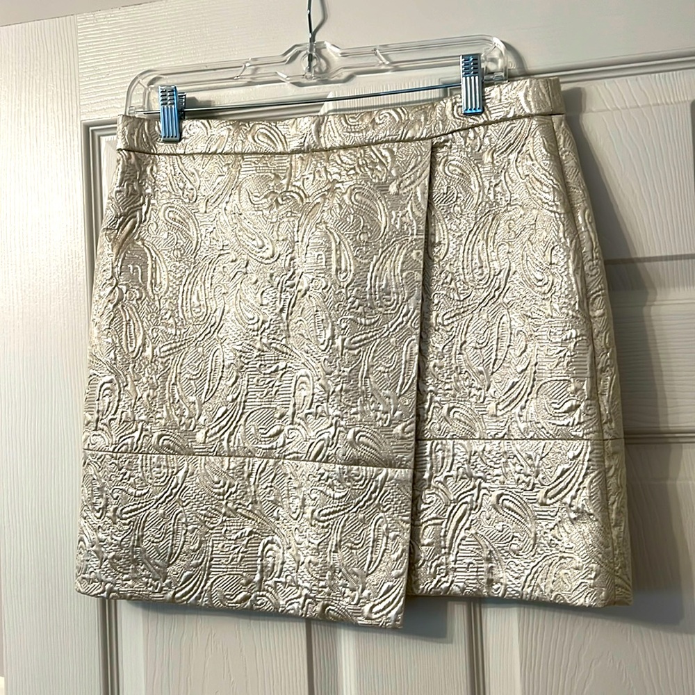 New. J. Crew mini skirt Size 6 Ivory